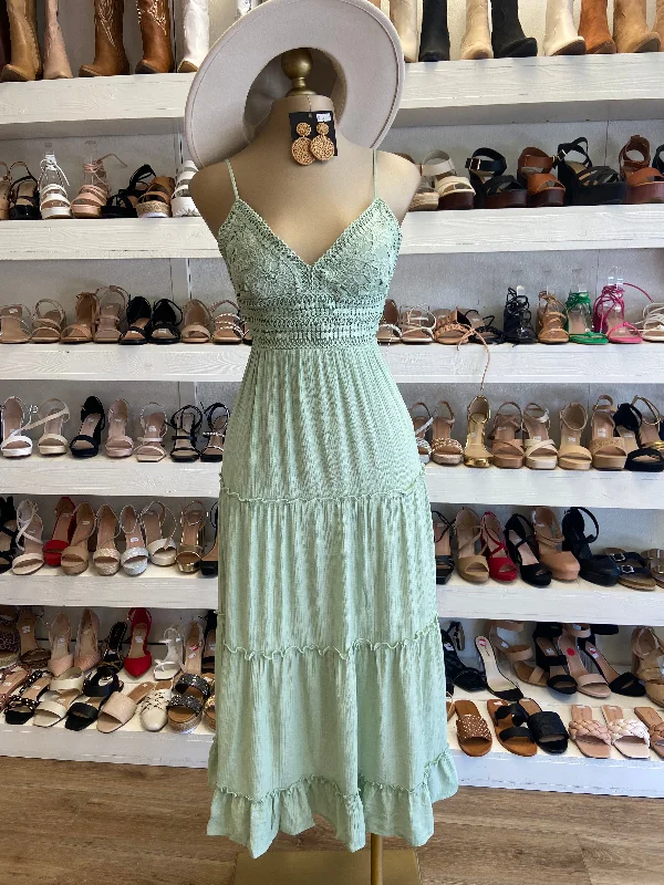 Light Green Lace Midi Dress